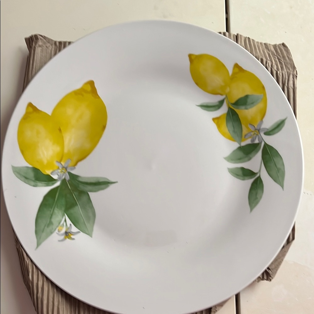 4 10 in Royal Norfolk White and Yellow Floral Dinnerware Plate